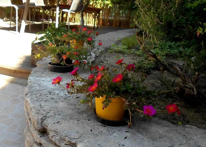 Bed & Breakfast Louminai Donzère