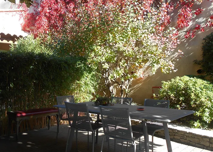 Louminai Bed & Breakfast 3*