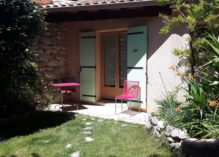 Louminai Bed & Breakfast Donzère