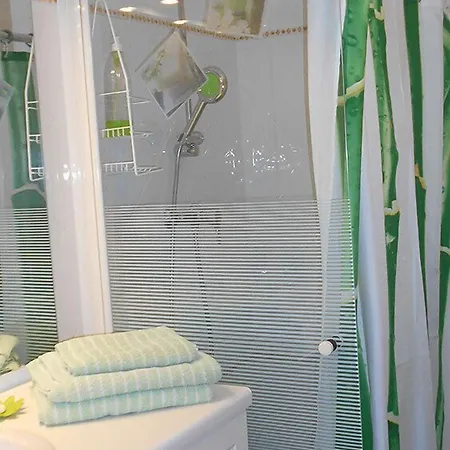 Louminai Bed & Breakfast 3*